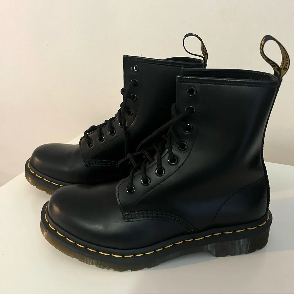 DR. Martens 1460 Lace Up - Picture 2 of 11
